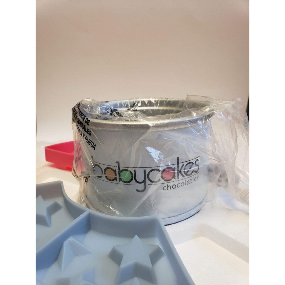 BabyCakes MultiFunction Decoration Station - Picture 4 of 4
